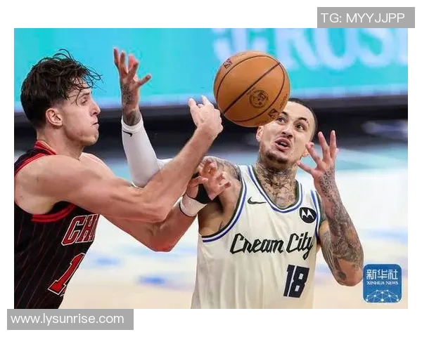 NBA常规赛：库兹马29+10+5，雄鹿以147-134打败黄蜂